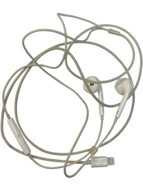 Wired EarPods In-Ear Headphones with Lightning Connector White
